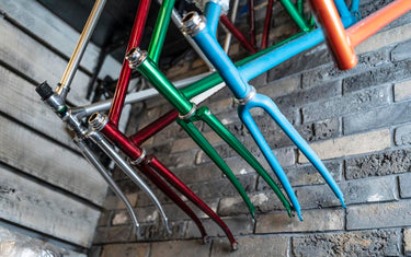 Build a custom mountain bike at Sprockets Cycles